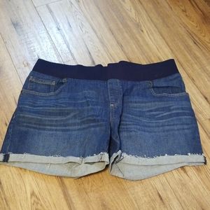 Maturity Jean Shorts